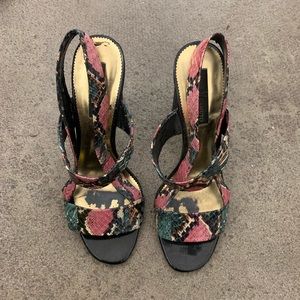 Vince Camuto faux snakeskin heels 8.5